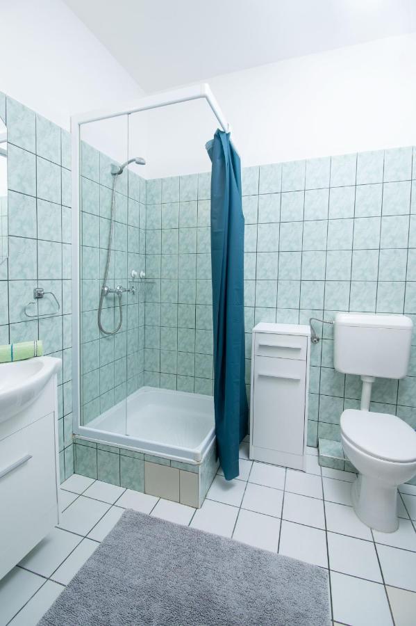Lux Apartmanok Хайдусобосло Экстерьер фото